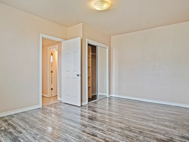 1424 NW 33rd St #B — Photo 3