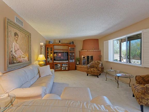 2nd image of 1580 N Paseo Maravilloso