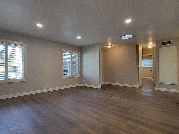5th image of 10634 El Picador Cir