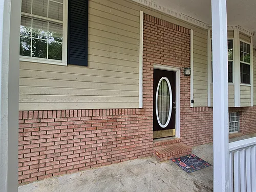 180 Lee St Photo 1