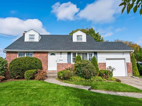 23 Eldridge Street, East Northport, NY 11731