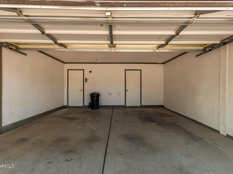 3210 N Jay St — Photo 30