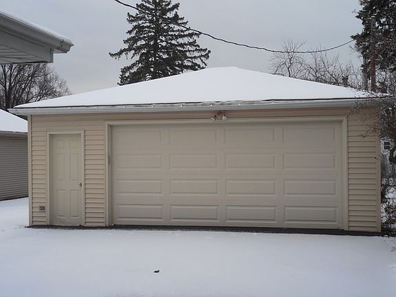 5th image of 729 S Harvard Ave
