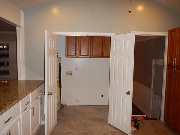 Landry room
