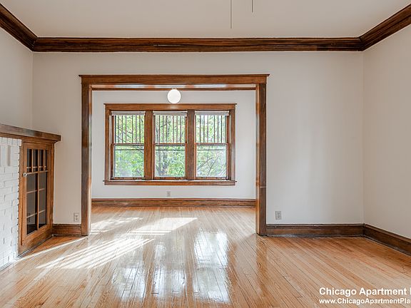 4th image of 1342 W Waveland Ave #2