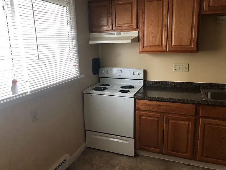 170 Polk St — Photo 2