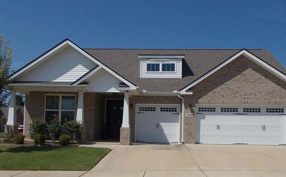 1st image of 2004 Evans Ln NE