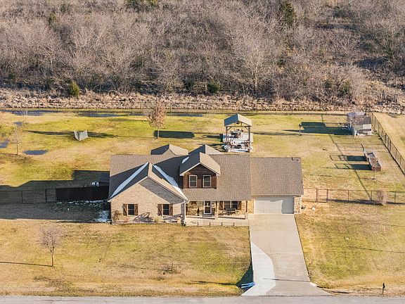 3rd image of 15198 Saddle Ridge Cir