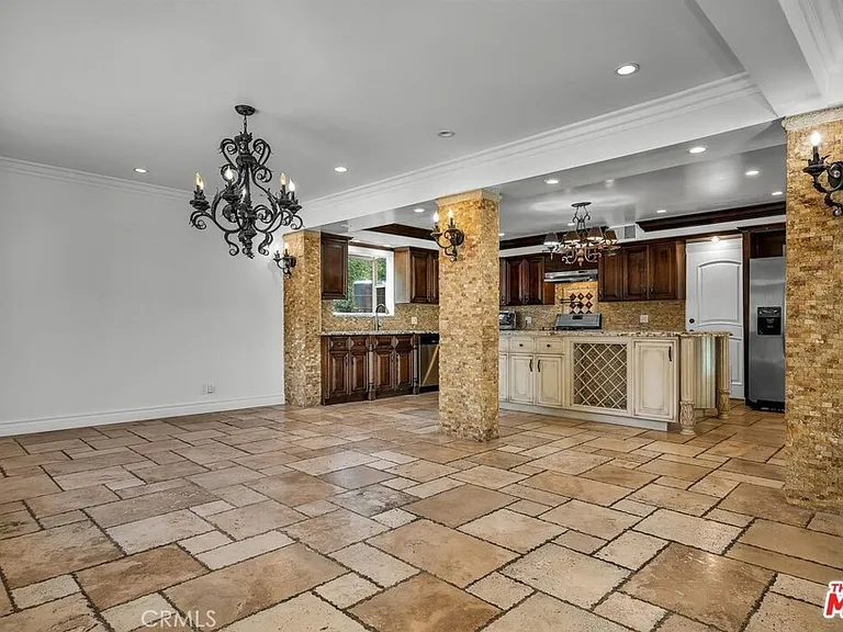 3446 Alginet Dr — Photo 11