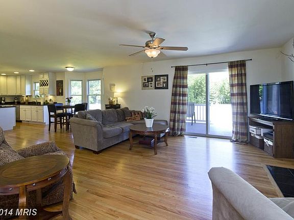 5th image of 279 North Dr