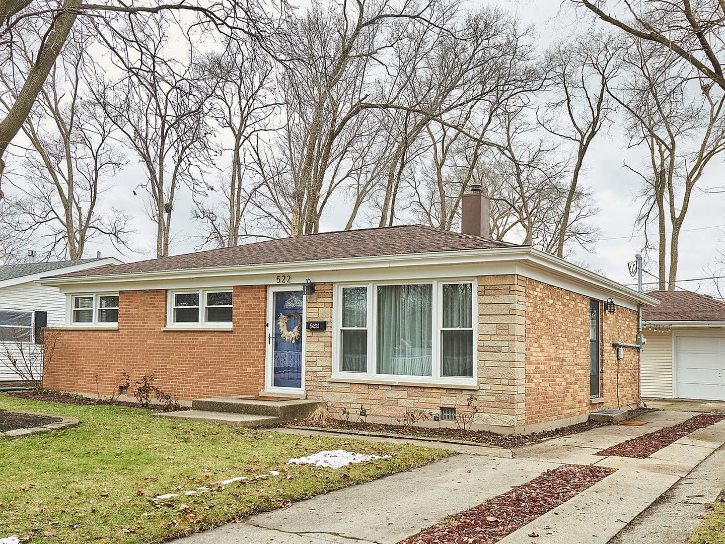 522 W Division St, Mundelein, IL 60060 Zillow