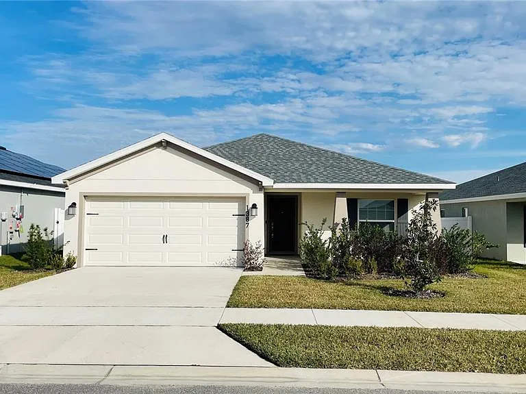 1387 Mountain Flower Ln — Photo 1