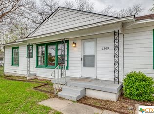 1309 E 6th Ave, Belton, TX 76513