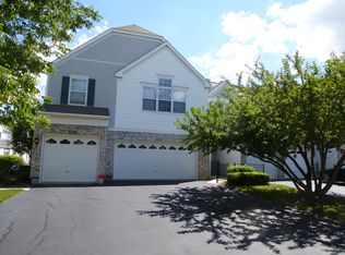2233 S Elizabeth St, Lombard, IL 60148