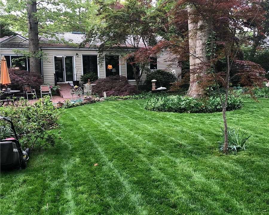 2nd image of 26 Oakledge Dr