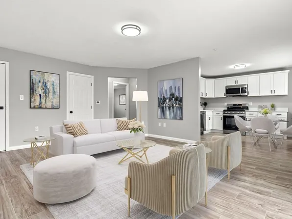 23 Fernview Ave APT 3, North Andover, MA 01845