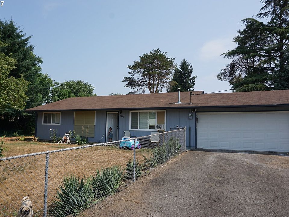 1st image of 9222 NE 71st St