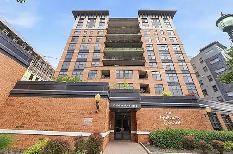 610 Newark St — Photo 21