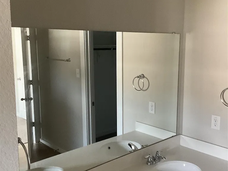 602 Pearly Eye Dr #B — Photo 7