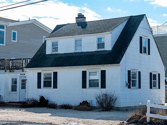 2nd image of 102 E Kentucky Ave