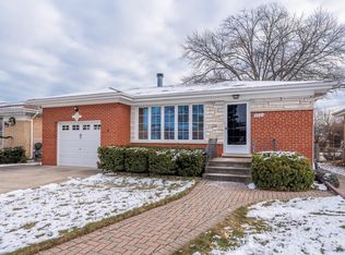 8921 Oleander Ave, Morton Grove, IL 60053