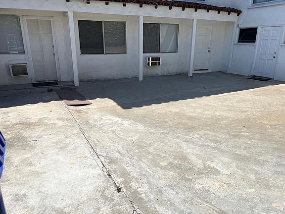 2nd image of 3832 W Mount Vernon Dr #1/2