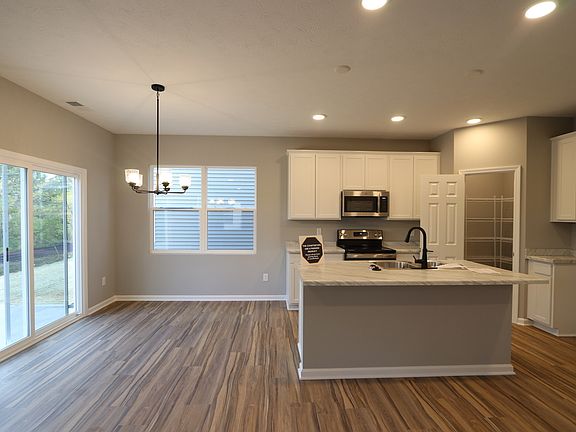 5th image of 6024 Medina Spirit Dr