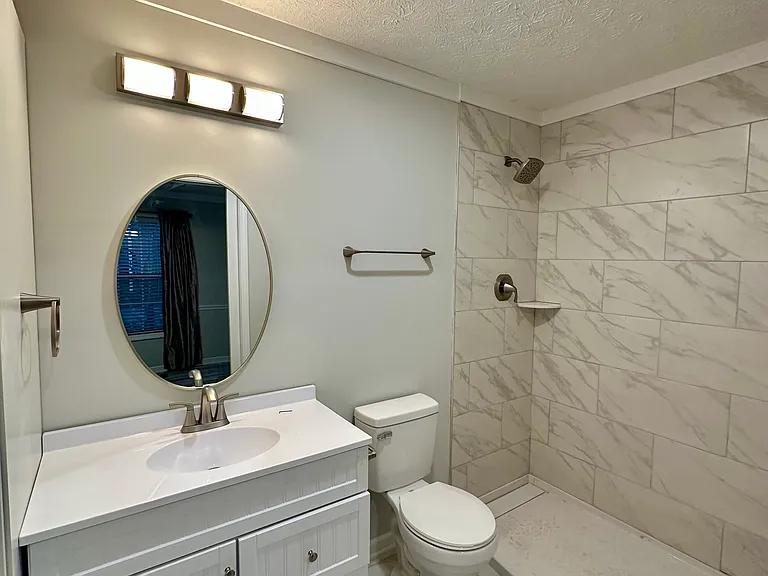 721 N Dixie Ave #B — Photo 1