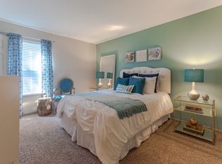 7112 W Arbor Trace Dr APT 704, Knoxville, TN 37909