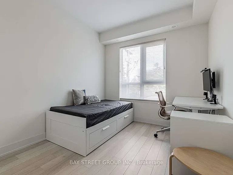 52 Holmes Ave #10 — Photo 9