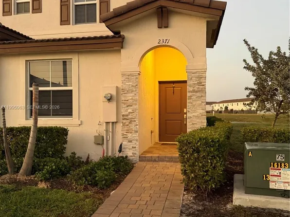 2371 NW 122nd Ter, Miami, FL 33167