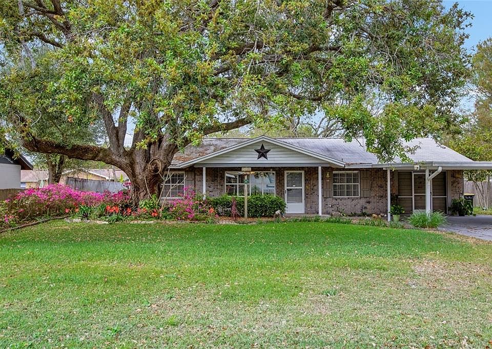 1st image of 2846 Banyan Ln