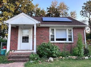 1 Simpson Dr, Penns Grove, NJ 08069