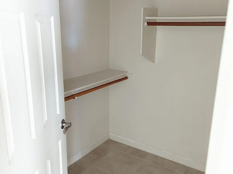 2075 W Riverside St — Photo 23