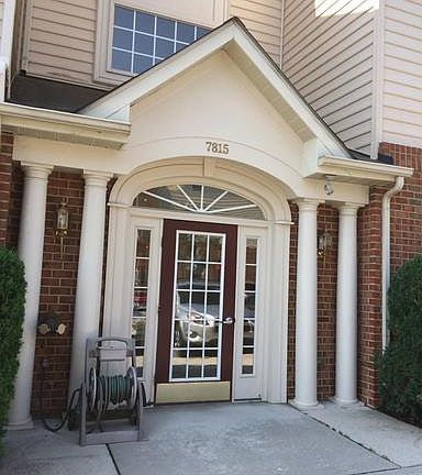 2nd image of 7815 Oxford Dr Unit G