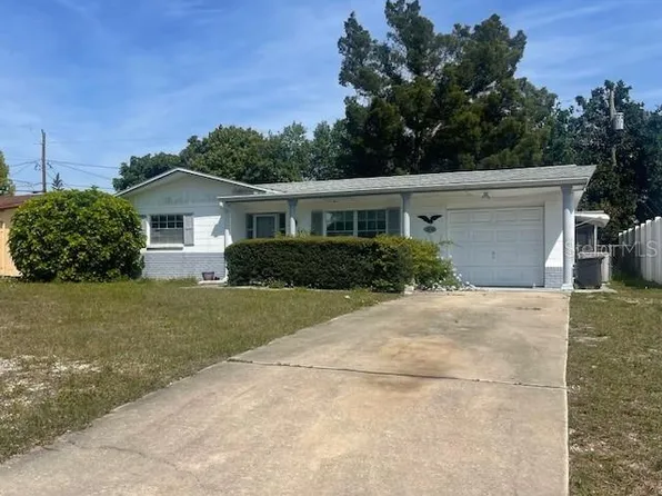 3750 Carron St, New Port Richey, FL 34652