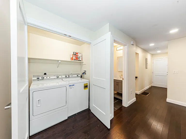 28 Albion St #1A — Photo 14