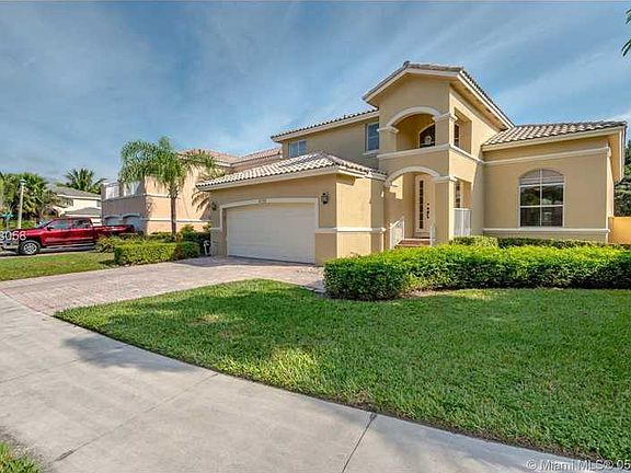 2nd image of 4709 NW 96th Pl