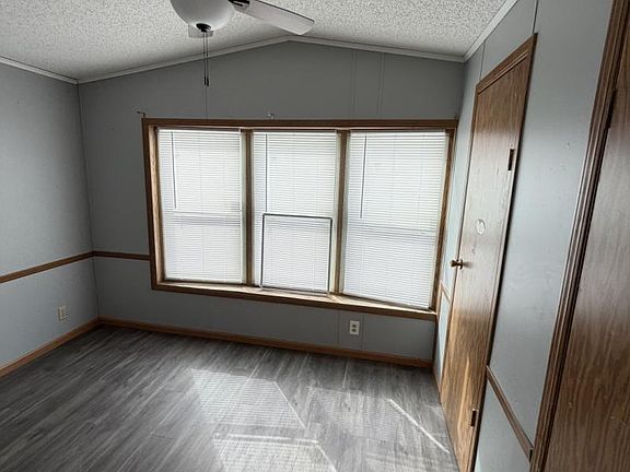 5th image of 840 Ann Dr