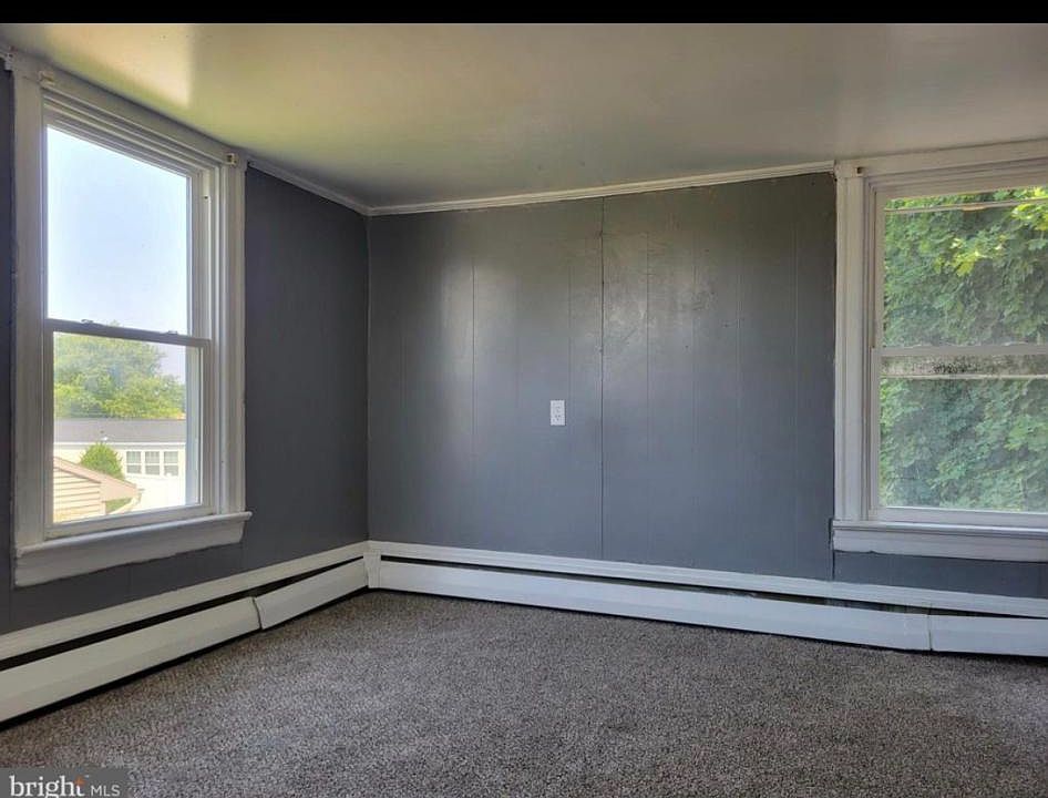1st image of 211 Penn St