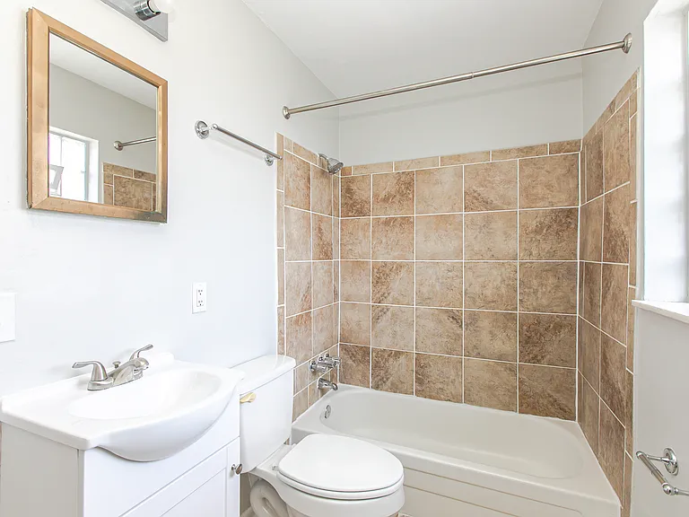 4118 Eileen Dr #5 — Photo 6