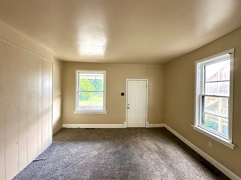 419 Bartram Ave — Photo 29