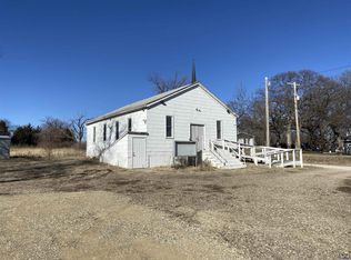 107 NW Wabaunsee St, Topeka, KS 66615