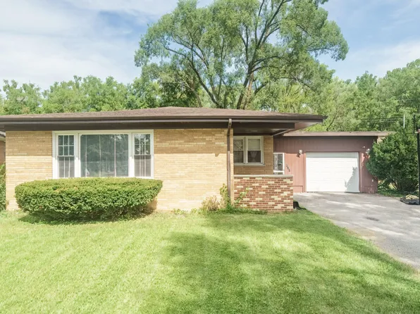 634 E 52nd Ave, Gary, IN 46410