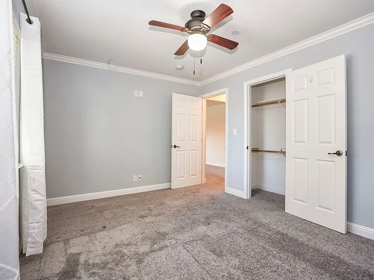 1621 Huron Ave — Photo 27
