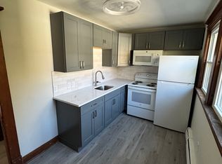 1 Spithead Rd #B, Waterford, CT 06385