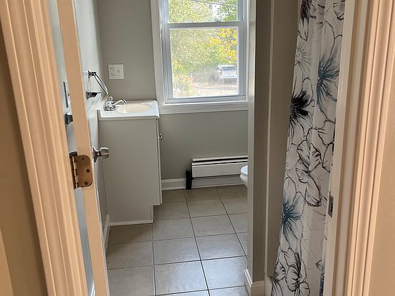 3rd image of 38 Bowdoin St Floor 1