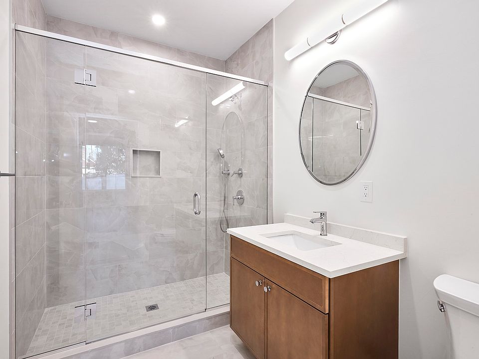 2nd image of 105 Sea St #103