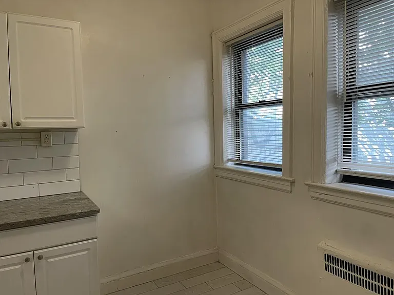 7427 Boulevard East #1 — Photo 3