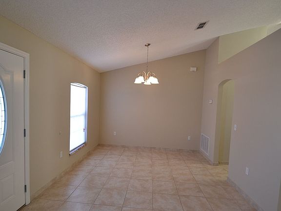 5th image of 3160 Courtland Blvd